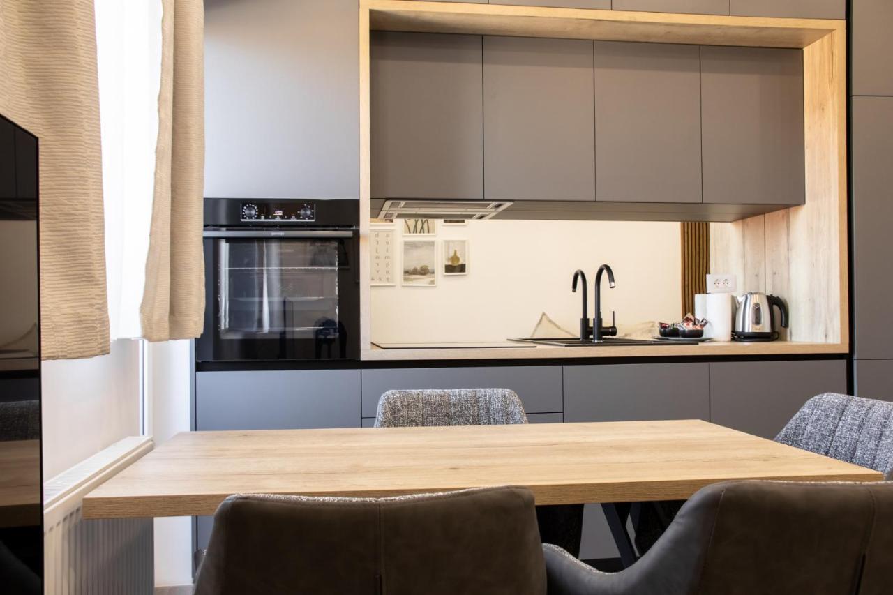 Hugo Apartments ซาเกร็บ ภายนอก รูปภาพ
