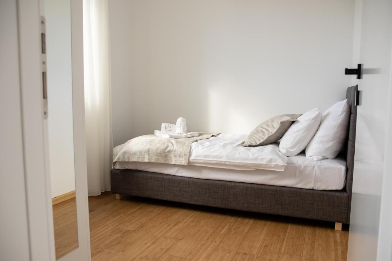 Hugo Apartments ซาเกร็บ ภายนอก รูปภาพ